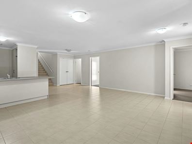 28/11 Serls Street, Armadale WA 6112