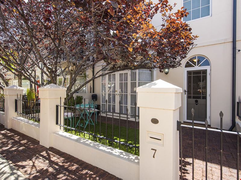 7 Little Shenton Lane, Northbridge WA 6003