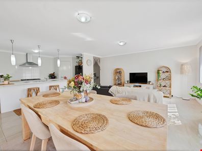 14 Beachcomber Hill, Glenfield WA 6532