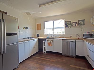 4 Evro Street, Cervantes WA 6511
