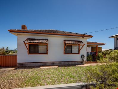 2 Quarry Street, Geraldton WA 6530