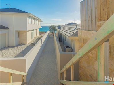 2/17 Royal James Court, Quinns Rocks WA 6030