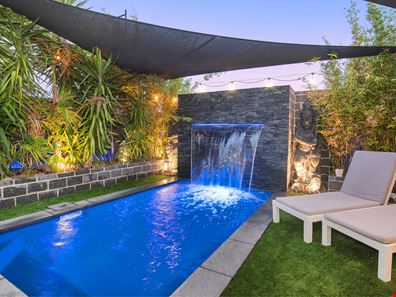 8 Waterville Road, Dunsborough WA 6281