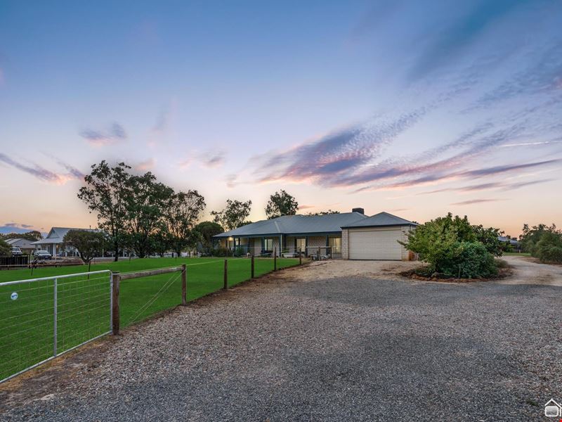 72 Gossage Road, Cardup WA 6122