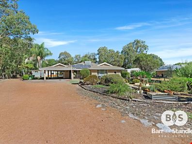 18 Gulf Way, Leschenault WA 6233