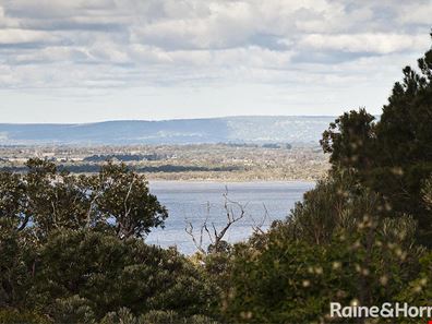 121 Harvey View Drive, Herron WA 6211