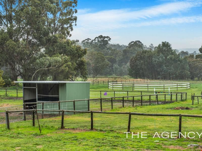 690 Lockwood Road, Beechina WA 6556