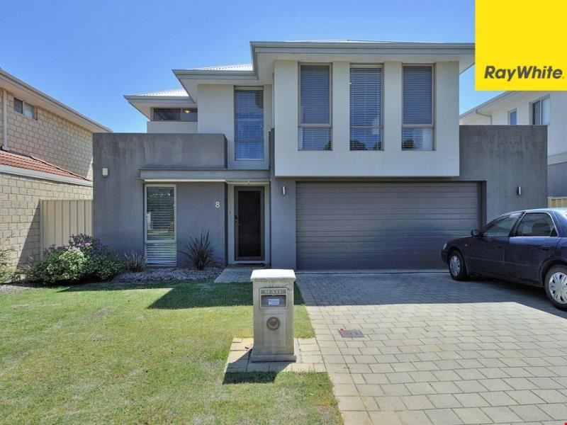 8 Aquaviva Circle, Viveash WA 6056