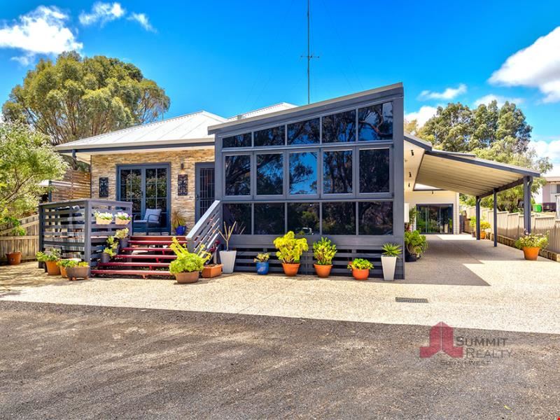 4 Smith Crescent, Myalup WA 6220