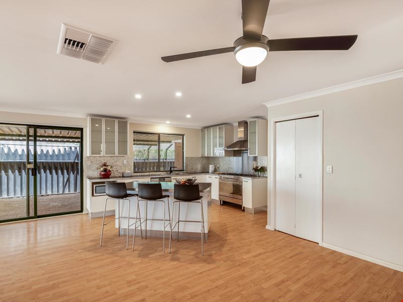 3218 Albany Highway, Mount Nasura WA 6112