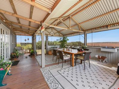 36 Meadow Lane, Walkaway WA 6528