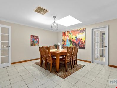 5 Deauville Place, Connolly WA 6027