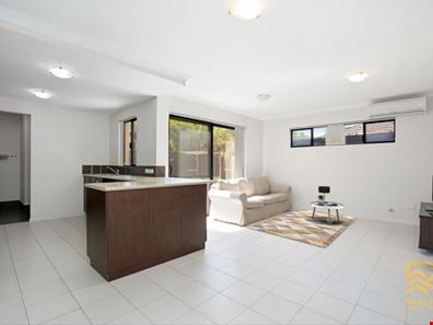 3/6 Hogarth Street, Cannington WA 6107