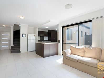 3/6 Hogarth Street, Cannington WA 6107