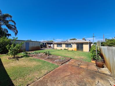 81 Watling Avenue, Lynwood WA 6147