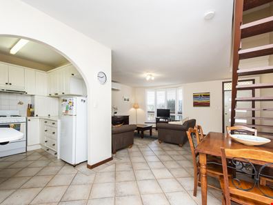 4/36 Gardner Street, Como WA 6152