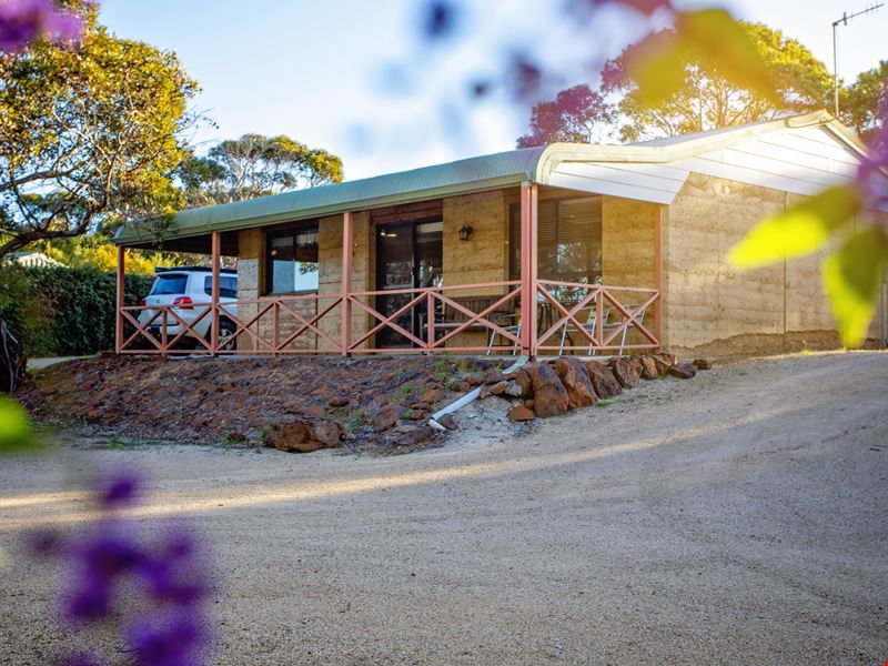 1/49A Veal Street, Hopetoun WA 6348