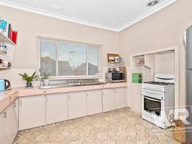4 Tasman Street, Centennial Park WA 6330