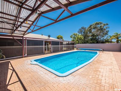 6 Zenobia Place, Woorree WA 6530