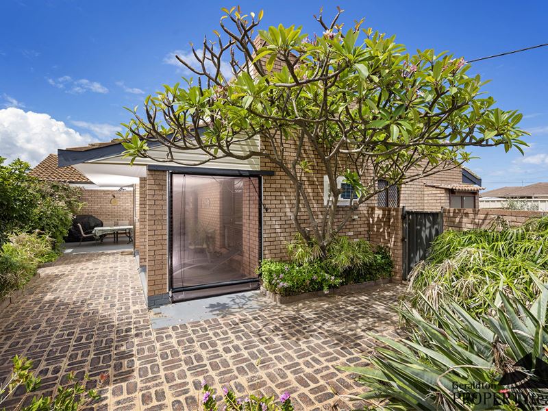 6/3 Sardam Place, Mahomets Flats WA 6530