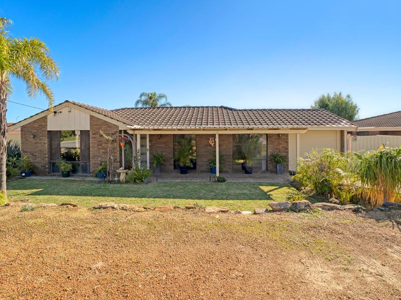 10 Snowberry Retreat, Mirrabooka WA 6061