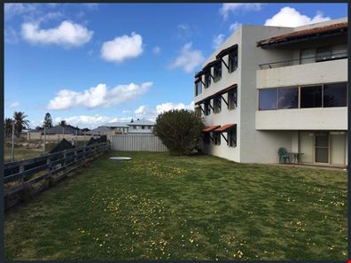 1/436 Safety Bay  Road, Safety Bay WA 6169