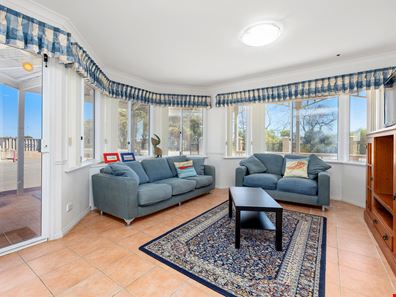 54 Salvaire Crescent, Lancelin WA 6044