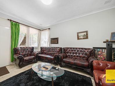 9 Poynings Street, Westminster WA 6061