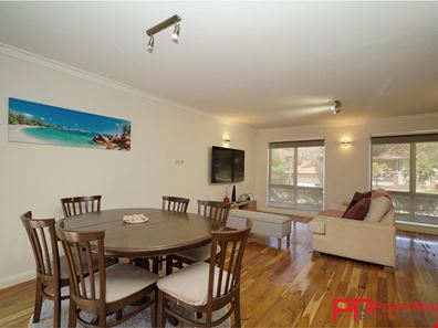 1/136 Gloucester Street, Victoria Park WA 6100