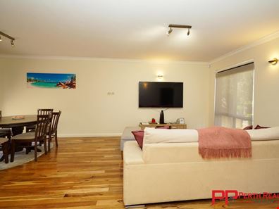 1/136 Gloucester Street, Victoria Park WA 6100