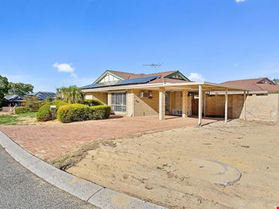 9A CLAREDON COURT, Alexander Heights WA 6064
