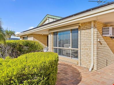 9A CLAREDON COURT, Alexander Heights WA 6064