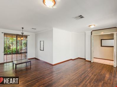 27 Parkway Road, Bibra Lake WA 6163