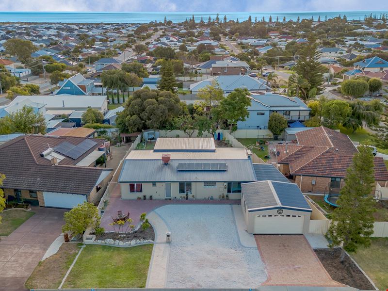5 Guarnard Road, Golden Bay WA 6174