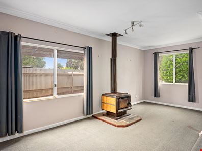 8 Frank Street, South Kalgoorlie WA 6430