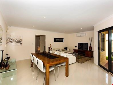 61/11A Denver Rise, High Wycombe WA 6057