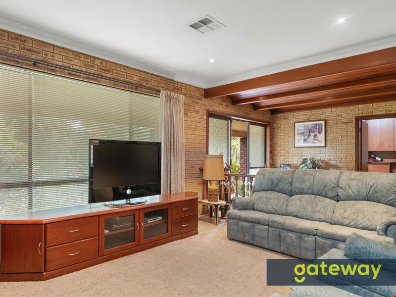 33 Glendale  Crescent, Jandakot WA 6164
