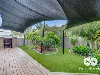 11 Pioneer Street, Binningup WA 6233