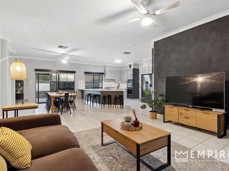 39 Bolderwood Drive, South Lake WA 6164