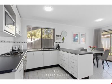 4/7 Park Street, Como WA 6152