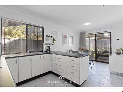 4/7 Park Street, Como WA 6152