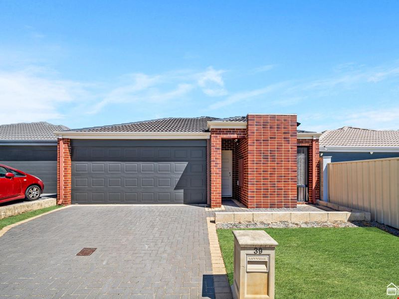 39 Cedar Way, Maddington WA 6109