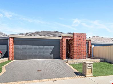 39 Cedar Way, Maddington WA 6109