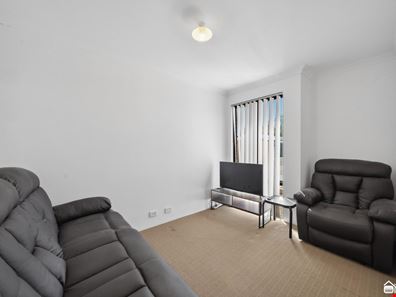 39 Cedar Way, Maddington WA 6109