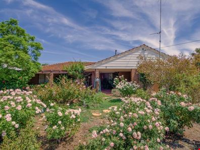 5 Central Ave, Wickepin WA 6370