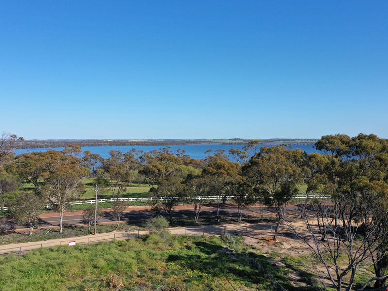 55 Sewell Street, Yealering WA 6372