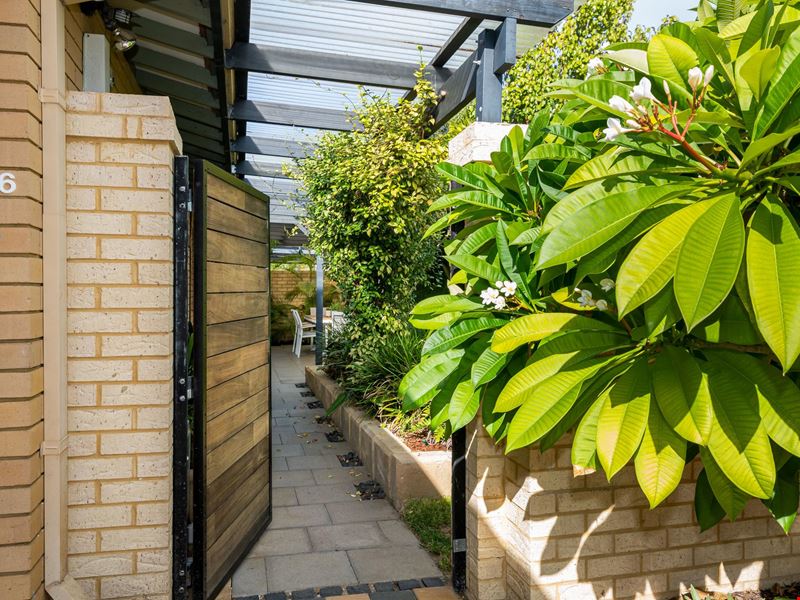 36/46 Pollard Street, Glendalough WA 6016