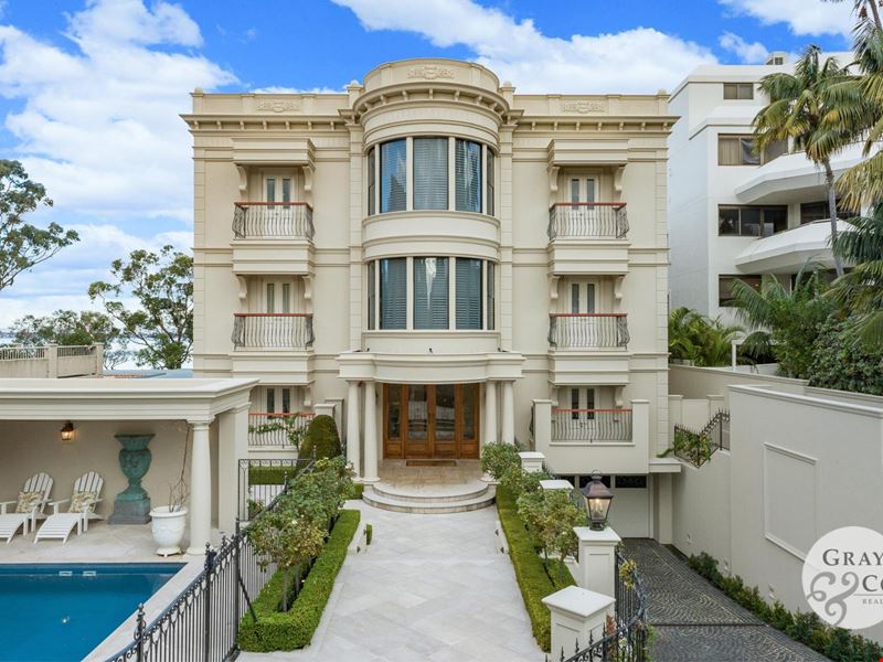 2/12 The Avenue, Crawley WA 6009