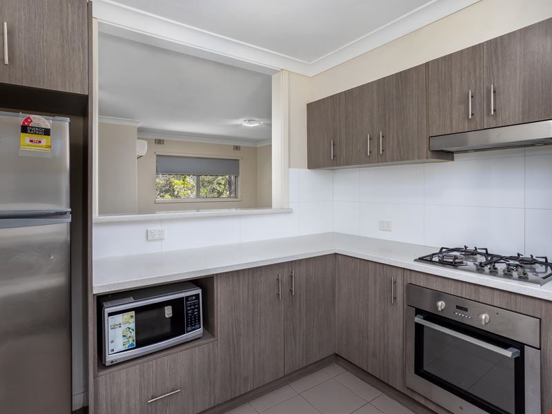 20/40 Reynolds Way, Withers WA 6230