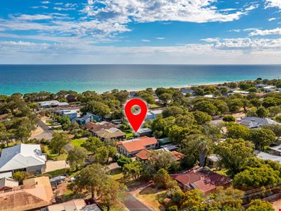 16 LOCKE STREET, Abbey WA 6280